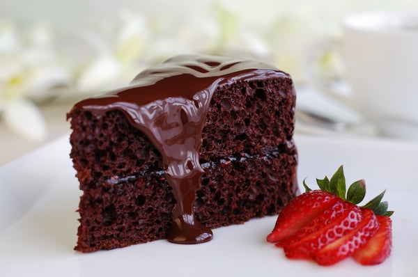 cake and strawberries